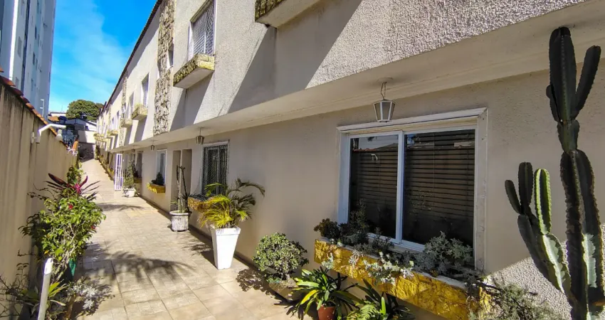 Sobrado em condomínio na vila matilde com 2 suítes e 2 vagas de garagem