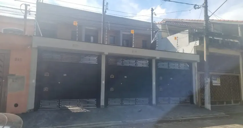 Sobrado frontal de 120 m² com 3 quartos e 2 vagas no jardim popular