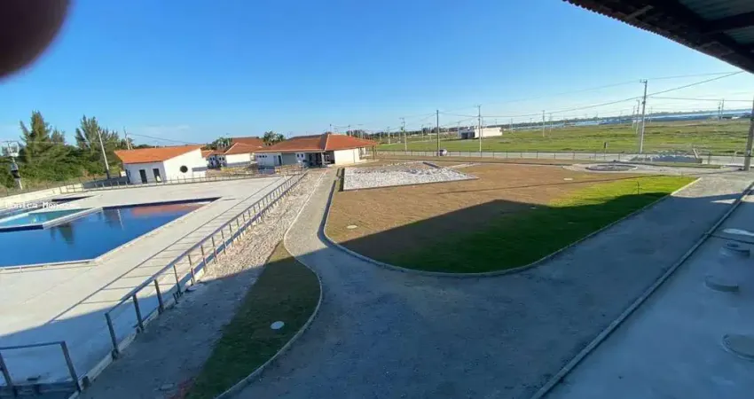 Terreno em condomínio para venda em arraial do cabo, monte alto