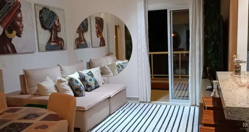 Uma cobertura com 3 dormitórios decorada à venda em Praia Grande- Ubatuba-SP