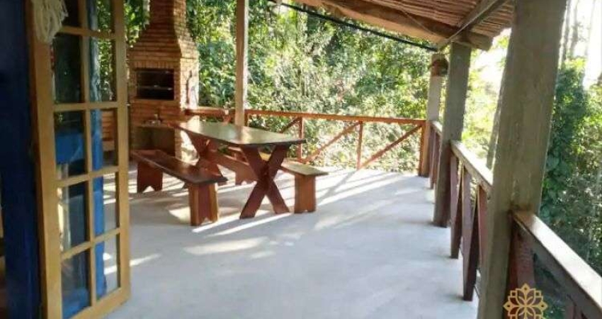 EXCELENTE CASA COM TOTAL DE 4.000M² NA PRAIA DA ALMADA.
