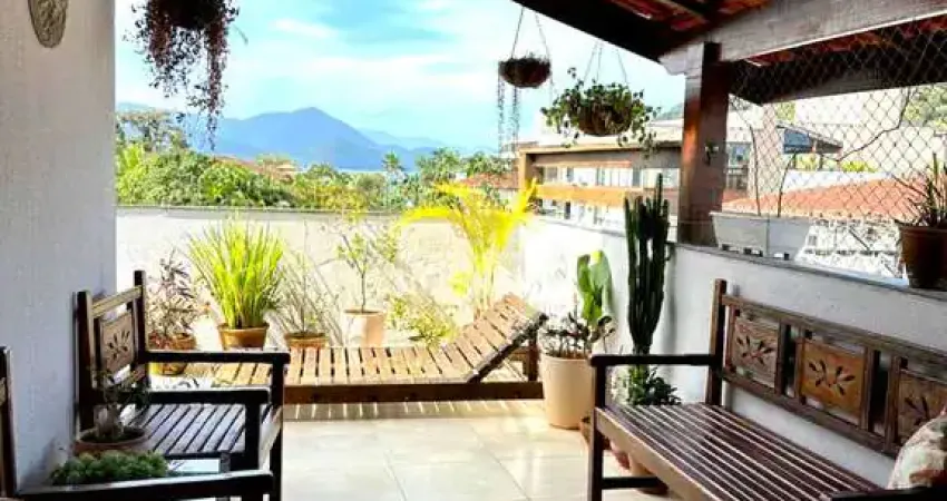 Cobertura duplex à venda com 3 suítes a poucos metros da praia em ubatuba!