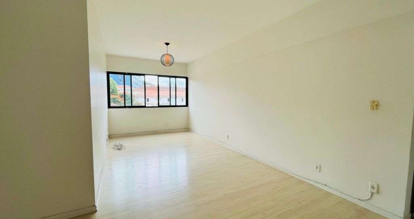 Apartamento com 2 dormitórios, em prédio com lazer, À VENDA, no Campo Grande