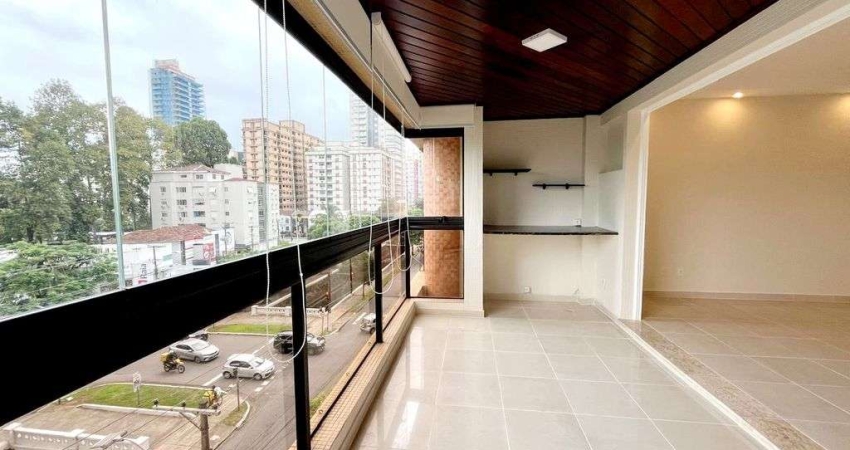 Elegância, espaço e conforto no Embaré