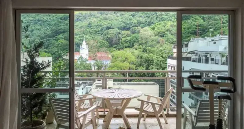 Tijuca! 170m², 4 dormitórios, 1 suíte, 4 banheiros, sala em 3 ambientes e 3 vagas.