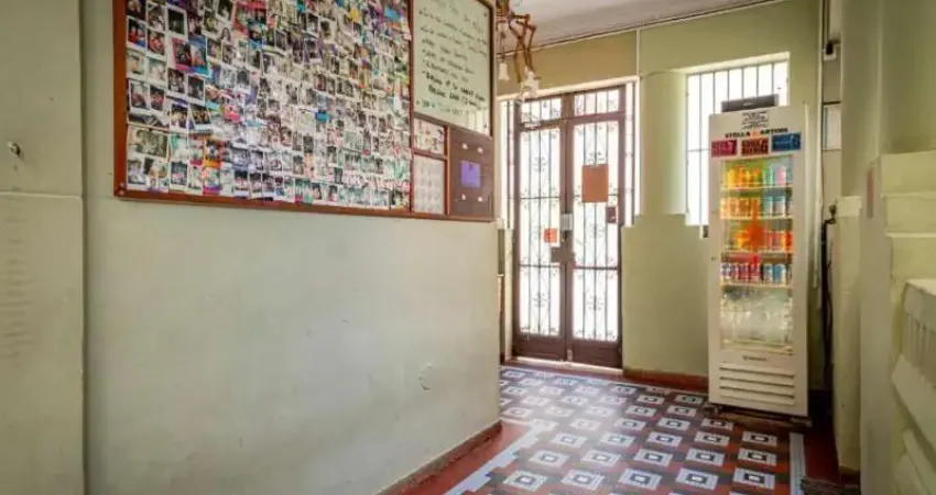 Alugo ou vendo prédio: comercial ou residencial - santa teresa / lapa