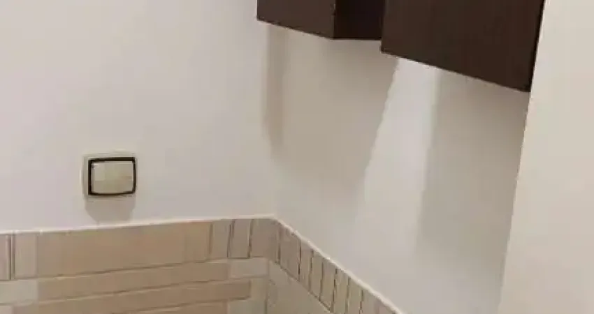 Cobertura Comercial à Venda na Tijuca, Rio de Janeiro - 3 salas, 2 banheiros, 39m² de Área