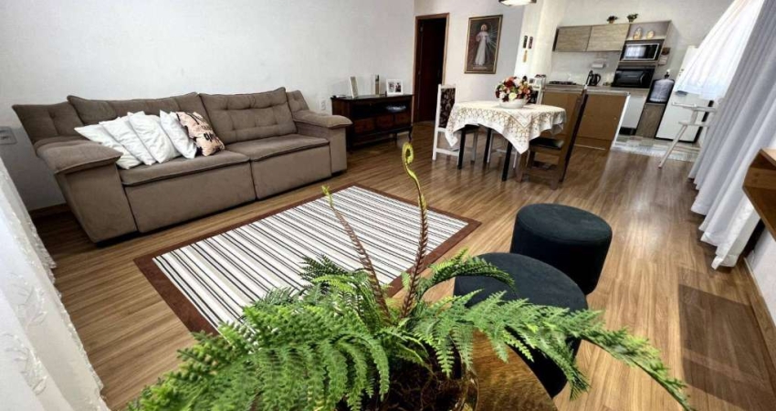 Amplo terreno contém 1 casa com 1 dormitório na Barra do Rio