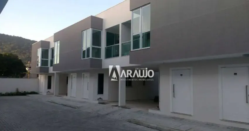 Sobrado Geminado semimobiliado com 2 suítes na Barra em Balneário Camboriú