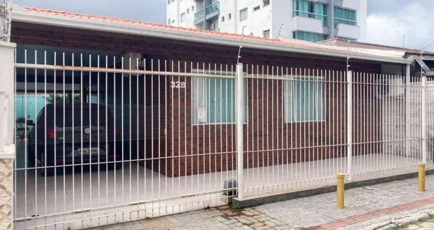 Casa com 2 dormitórios no bairro São João em Itajaí