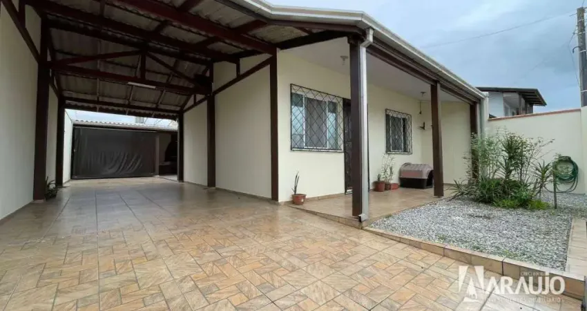 Casa semimobiliada com 2 dormitórios no bairro santa regina em itajaí