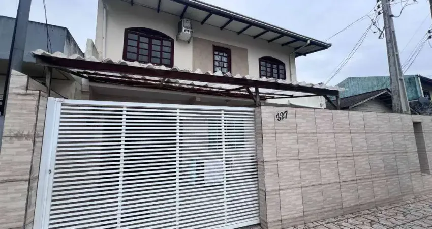 Casa 3 moradias no bairro Cidade Nova em Itajaí