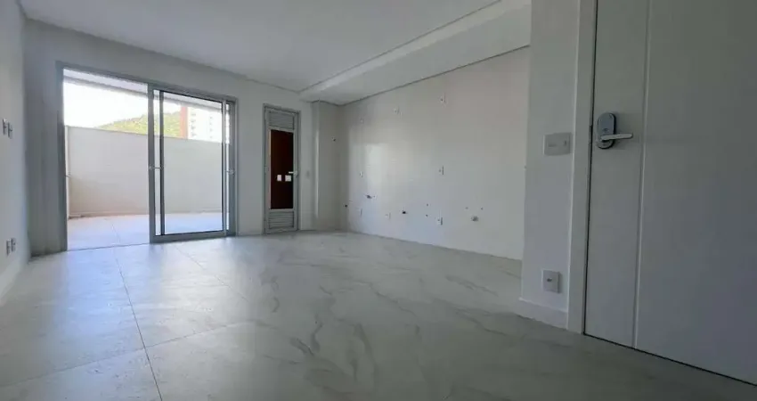 Apartamento diferenciado com 1 suíte + 2 dormitórios no bairro fazenda em itajaí