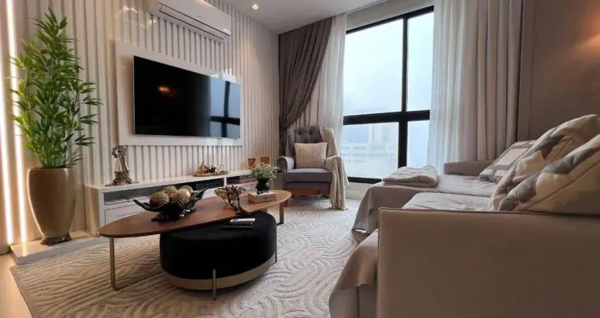 Apartamento mobiliado e equipado com 2 suítes no Centro de Itajaí