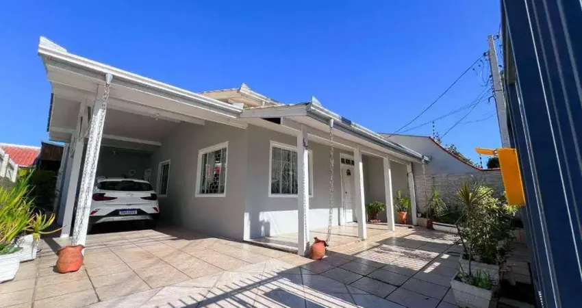 Casa com 3 quartos à venda na Rua Jorge Mattos, Centro, Itajaí
