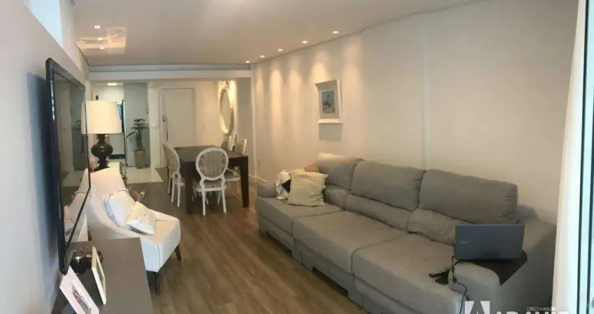 Apartamento quadra mar com 1 suíte com closet e 1 dormitório no centro de balneário camboriú
