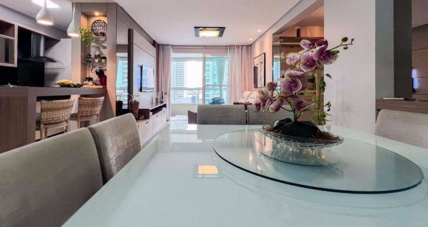 Apartamento mobiliado e equipado com 2 suítes e 1 dormitório no Centro de Itajaí