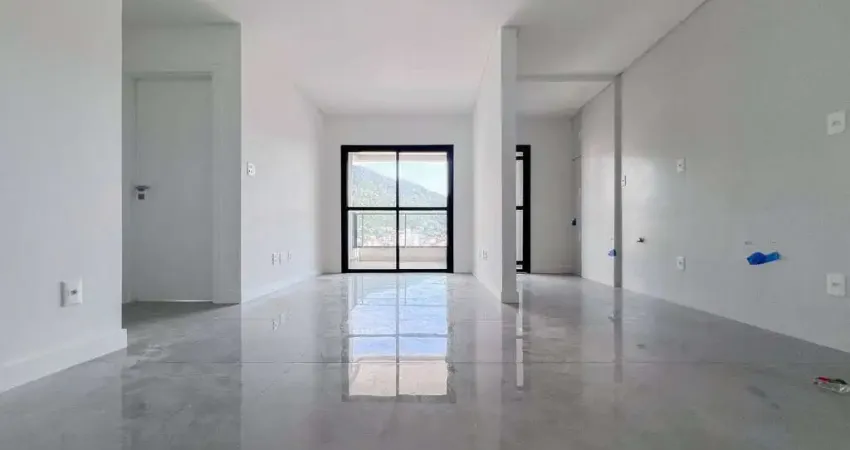 Apartamento com 1 suíte e 1 dormitório no bairro Fazenda em Itajaí