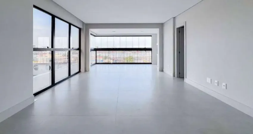Apartamento com 2 suítes e 2 dormitórios no Centro de Itajaí