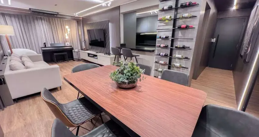 Apartamento mobiliado e equipado com 2 dormitórios no Centro de Itajaí