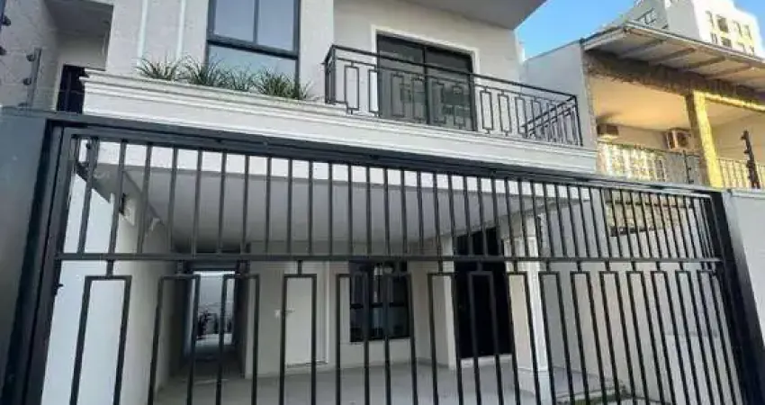 Casa em condomínio fechado com 3 quartos à venda na Rua Juvenal Garcia, Centro, Itajaí