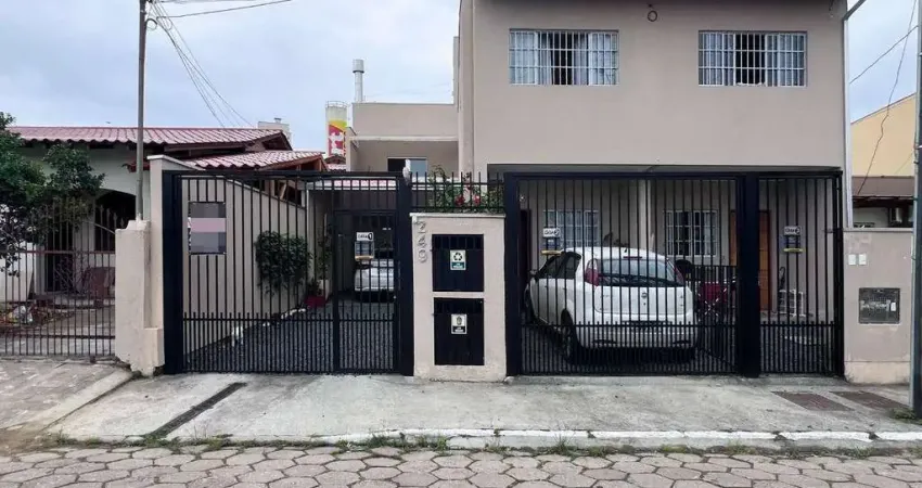 Sobrado com 3 suítes + 3 dormitórios à venda no bairro são joão em itajaí