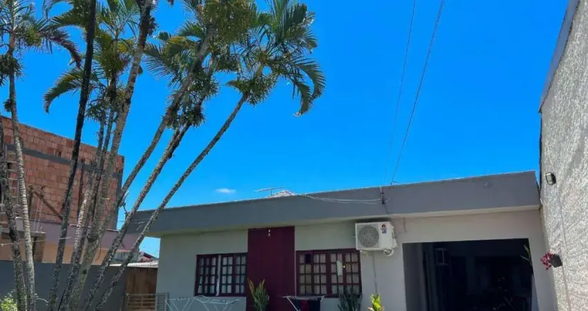 Casa com 3 dormitórios na parte alta de Cordeiros em Itajaí