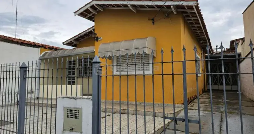 Casa comercial à venda no Jardim García, Campinas 