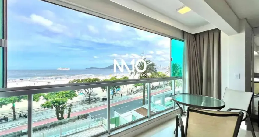 Apartamento frente mar de 3 dormitórios no Edifício Albani em Balneário Camboriú
