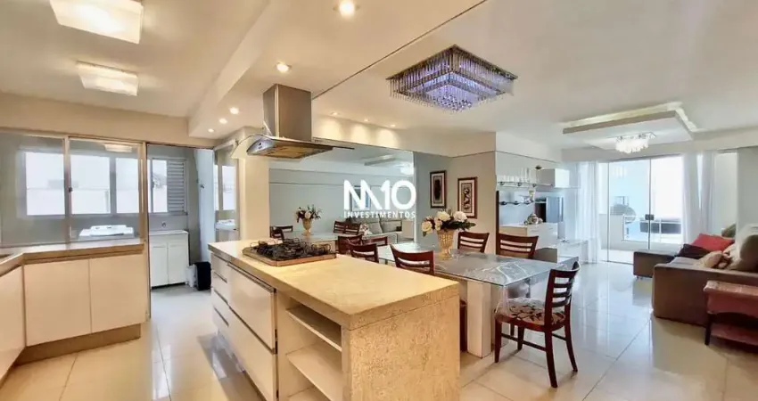 Apartamento à venda de 3 dormitórios frente mar no edifício Saint Tropez