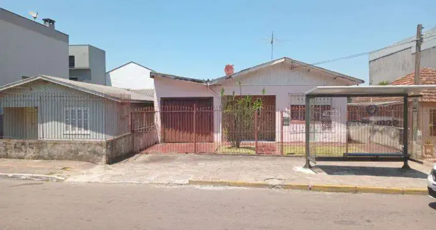 Casa com 2 quartos à venda na Avenida Padre Claret, 711, Centro, Esteio