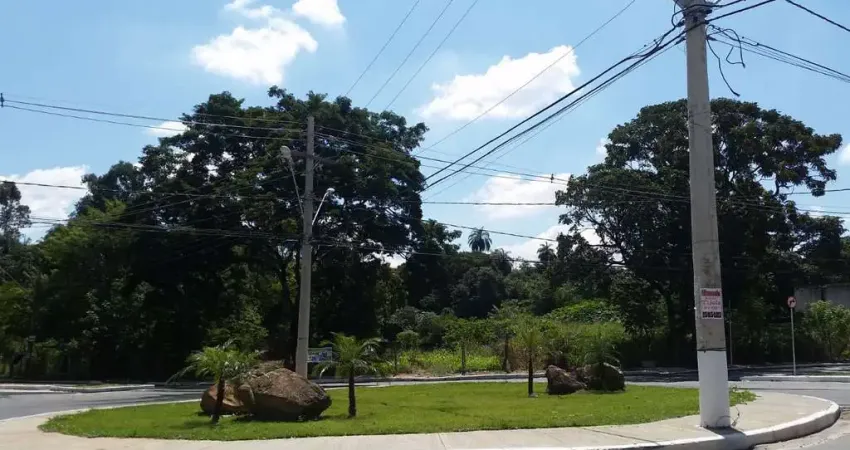 Área de 20.000 m²
