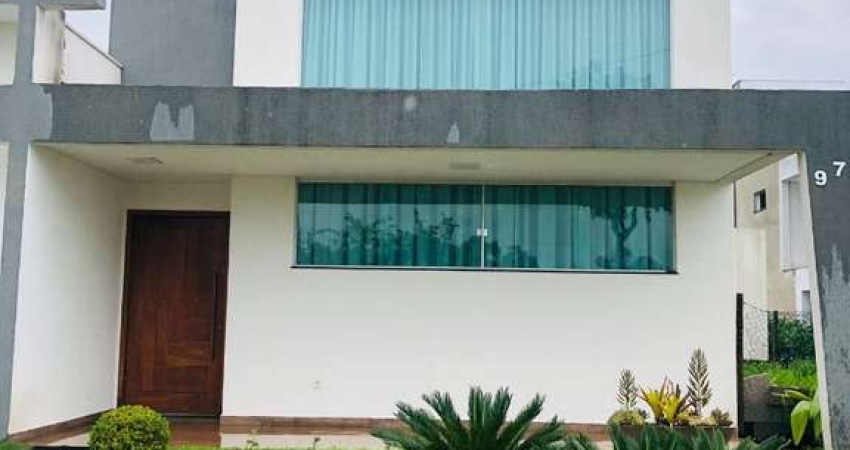 Casa em Condomínio Gran Royalle