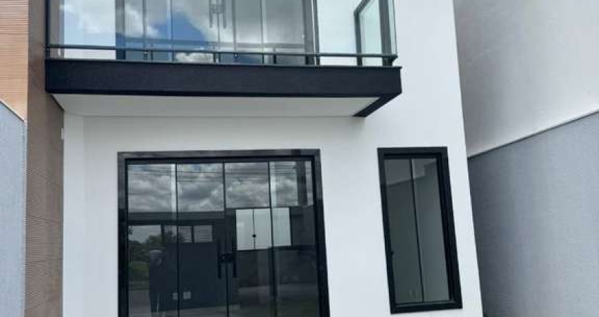 Casa geminada individual com excelente acabamento localizado localizada em Monte Verde, Betim. Oportunidade de financiamento.