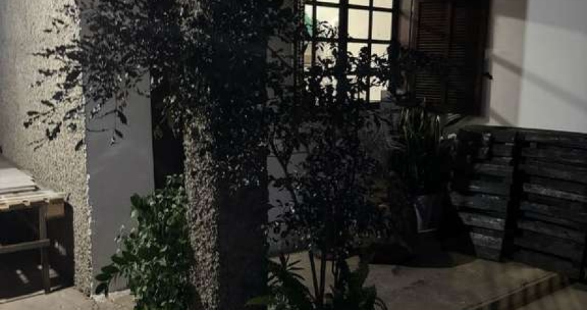 Casa a venda no Inga - Betim. Casa bem localizada no bairro Ingá, próxima a escolas, PUC Minas, Hospital Regional e comércios.