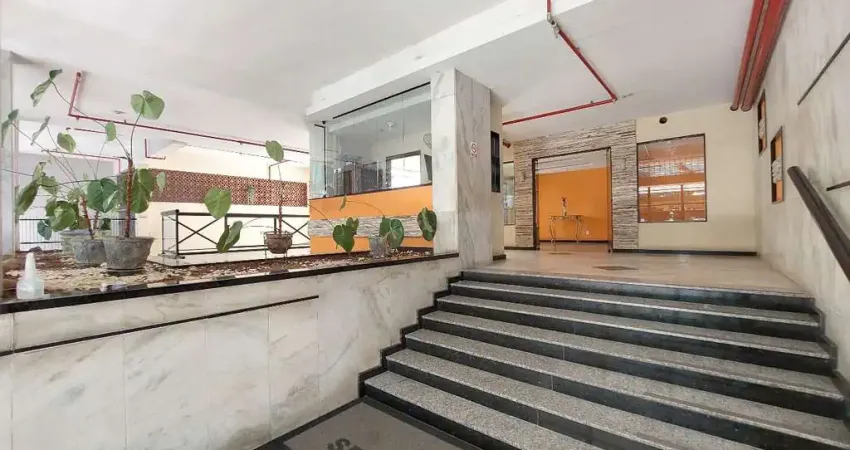 Imperdível.! ótimo apartamento na quadra praia, sol da manhã, em local seguro, em rua arborizada, em frente pão & etc.