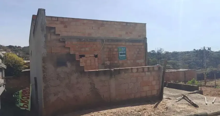 Casa com 2 quartos à venda no Centro, São Joaquim de Bicas 