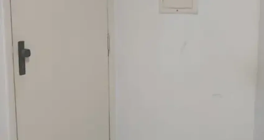 Sala comercial no centro de campinas, mobiliada recepção e copa- confira detalhes na descrição.