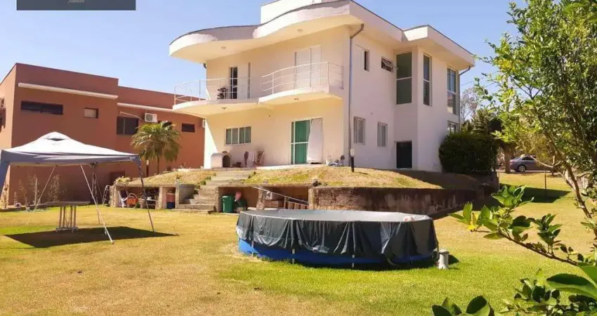 Casa com 3 dormitórios à venda, 260 m² por R$ 1.800.000,00 - Condomínio Villagio di Verona - Vinhedo/SP
