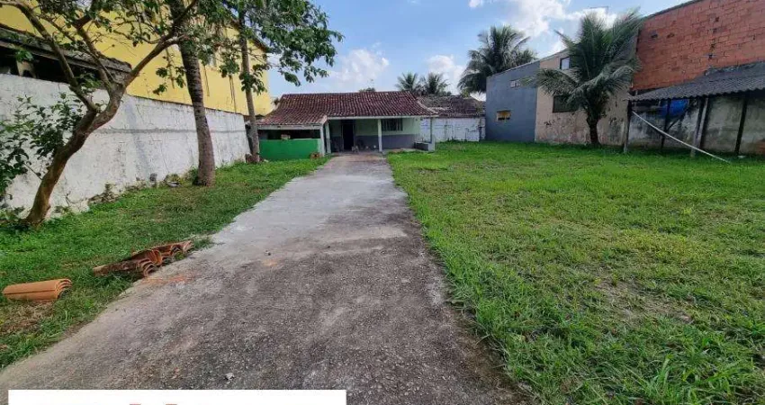 casa simples, precisando de reformas num lote de 600 ms -Sumaré