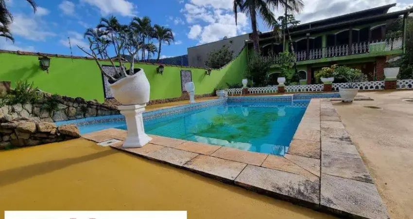 Casa alto padrão, lote de 1081 ms, com 3 casas lindas - M.de Sá