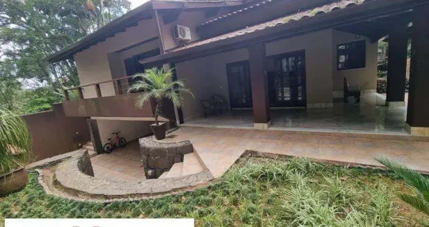 Sobrado alto padrão com piscina e espaço gourmet - Pq. Imperial