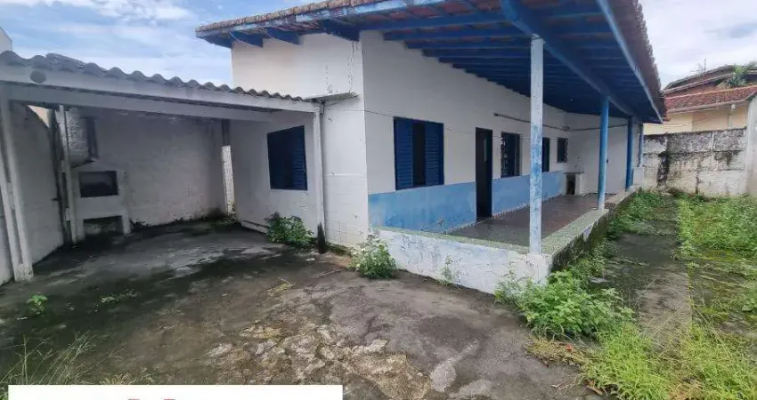 Casa precisando de reforma - lote com 570 ms² -Região comercial
