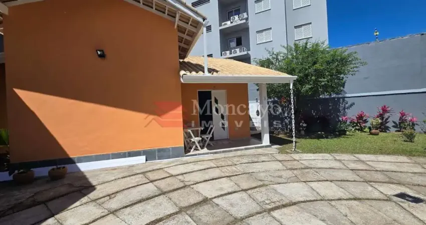 Casa em condomínio para locação no jardim aruan, caraguatatuba.