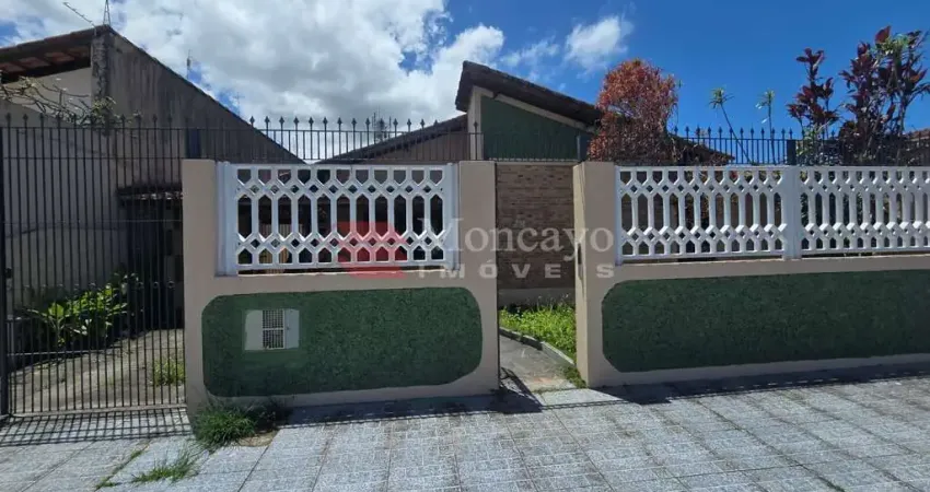Casa com 3 quartos à venda na Avenida Carlos de Almeida Rodrigues, Indaiá, Caraguatatuba