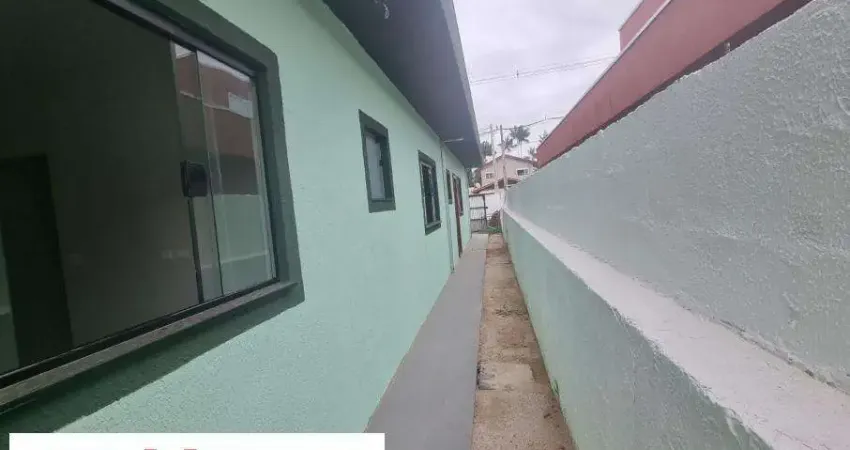Casa com 2 quartos à venda no Balneário dos Golfinhos, Caraguatatuba