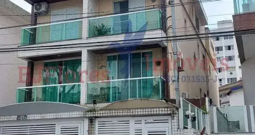 Sobrado Triplex de 228m² no bairro Embaré em Santos/SP