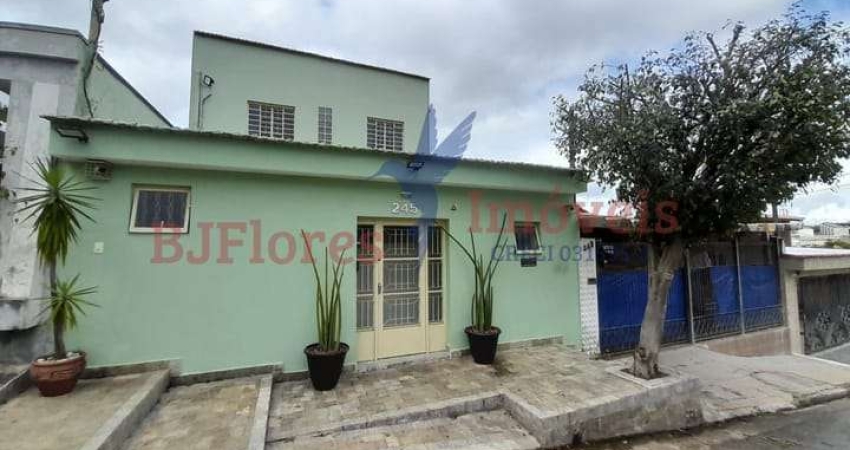 Sobrado Comercial de 226m² no bairro Baeta Neves em São Bernardo do Campo/SP