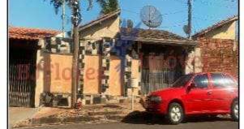 Casa à venda no Conjunto Habitacional Álvaro Gasparelli I, Andradina 