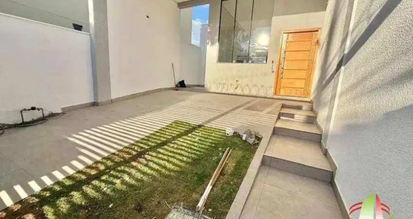 Casa de alto padrão com 3 quartos à venda, 180 m² por R$ 900.000 - Sinimbu - Belo Horizonte/MG